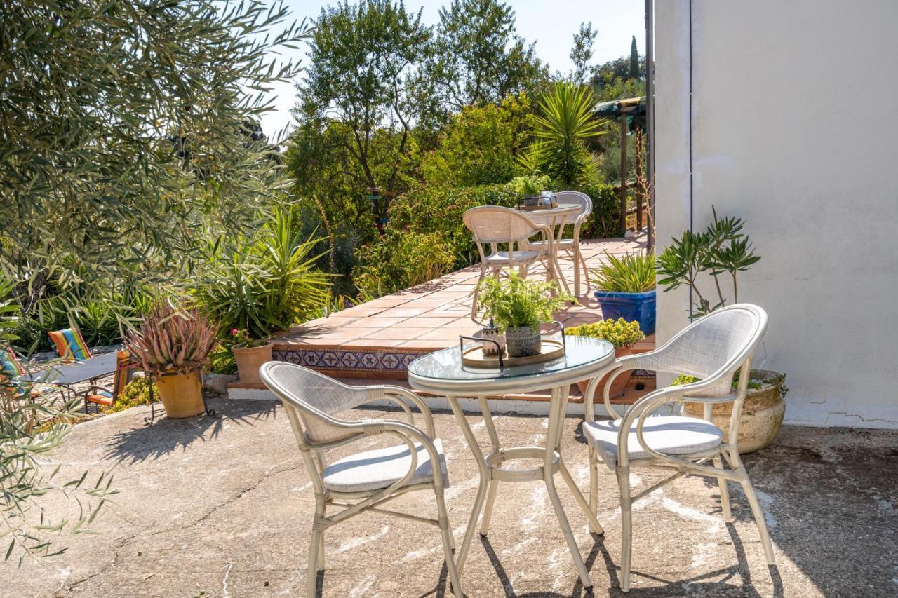 Hacienda La Buena Vida B&B En Appartementen Algarinejo Εξωτερικό φωτογραφία